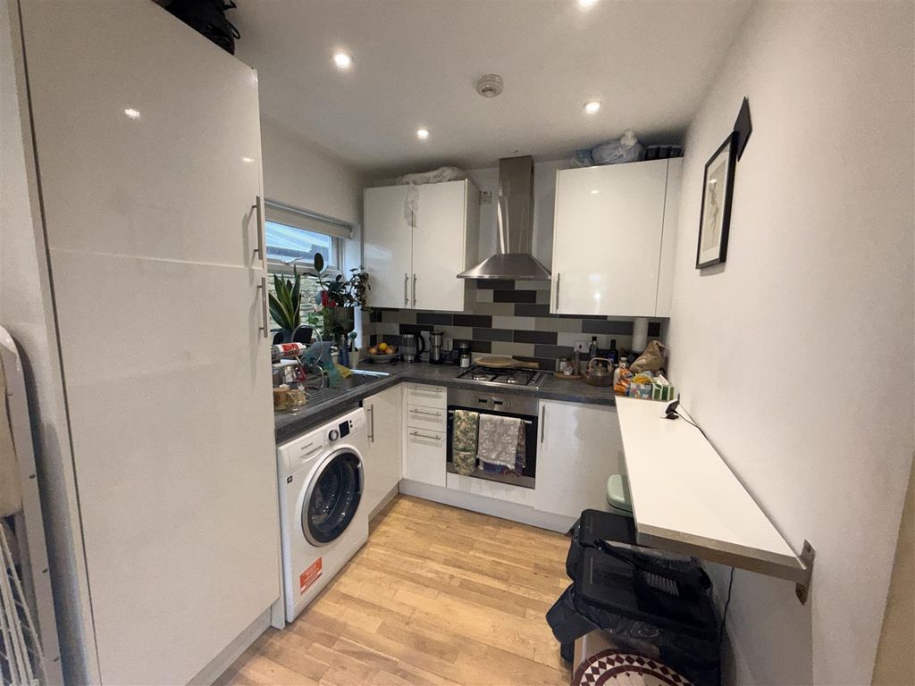 Property photo 3 of 6 Img_2884.Jpg