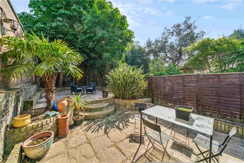 Property photo 3 of 16 Picture No. 15