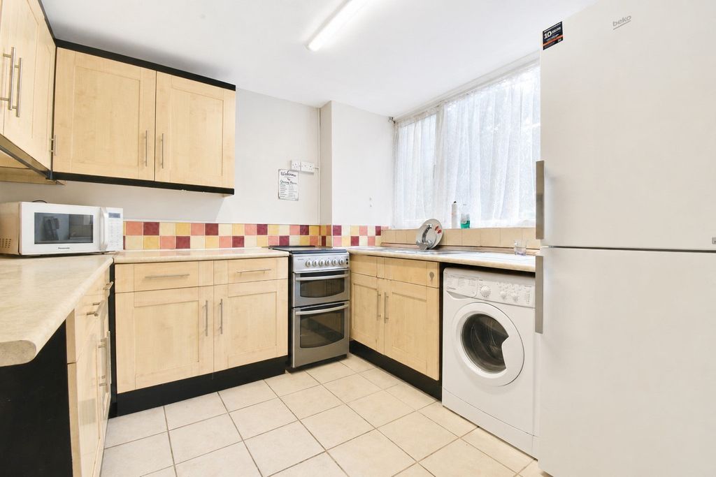 Property photo 3 of 9 Picture No. 04