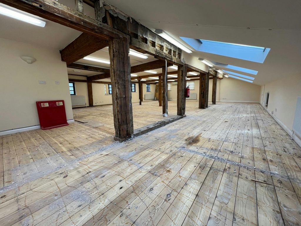 Property photo 3 of 6 7.Jpg