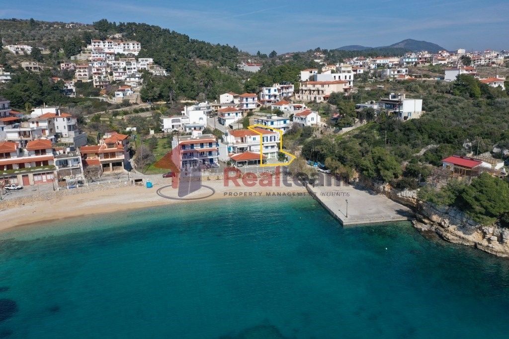 Property photo 3 of 25