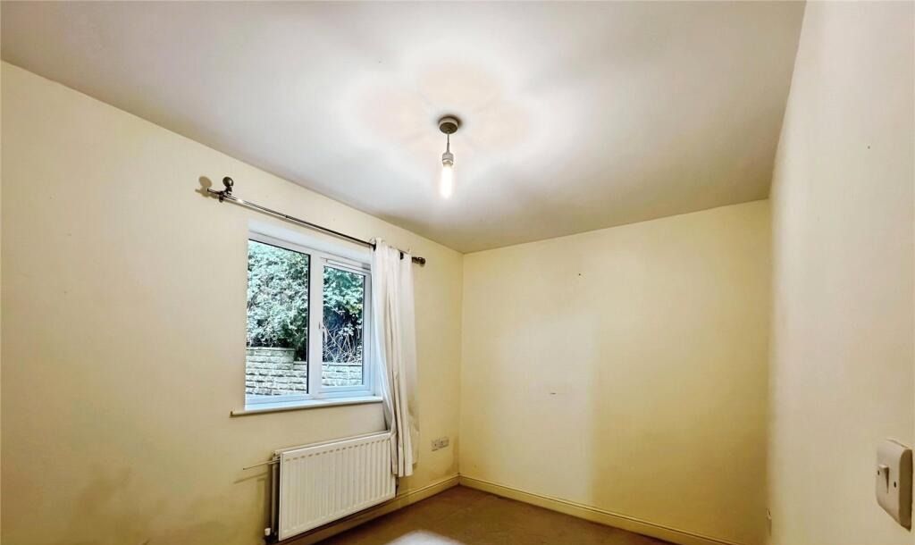 Property photo 3 of 6