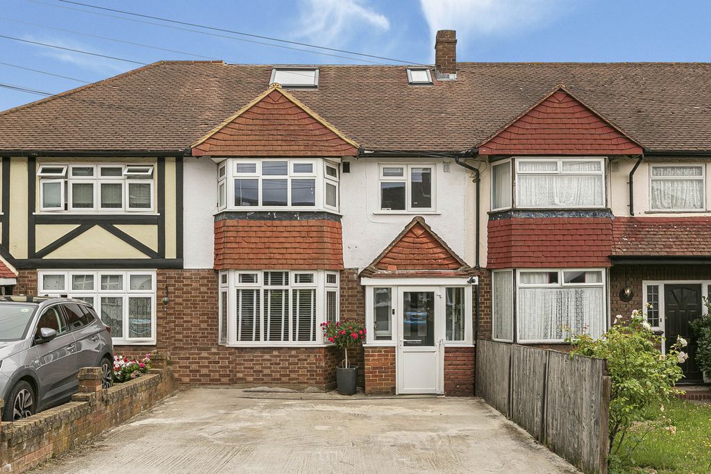Property photo 1 of 17