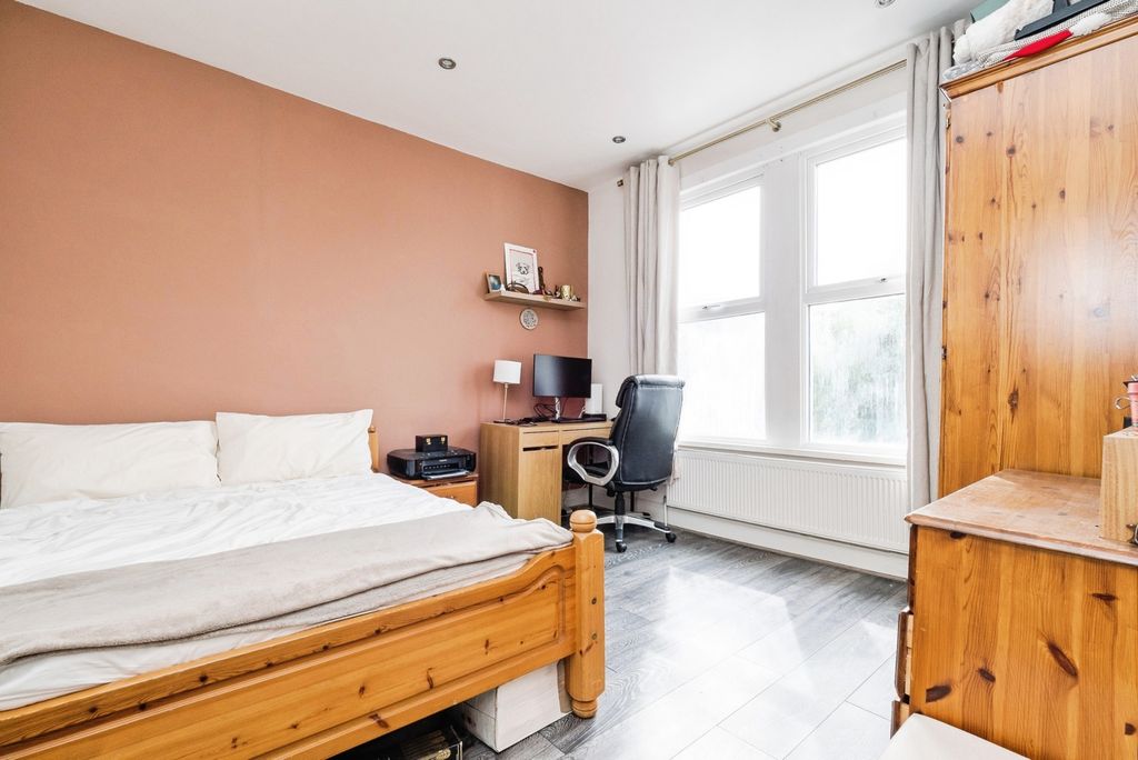 Property photo 2 of 14 Pbox-Img.Jpg