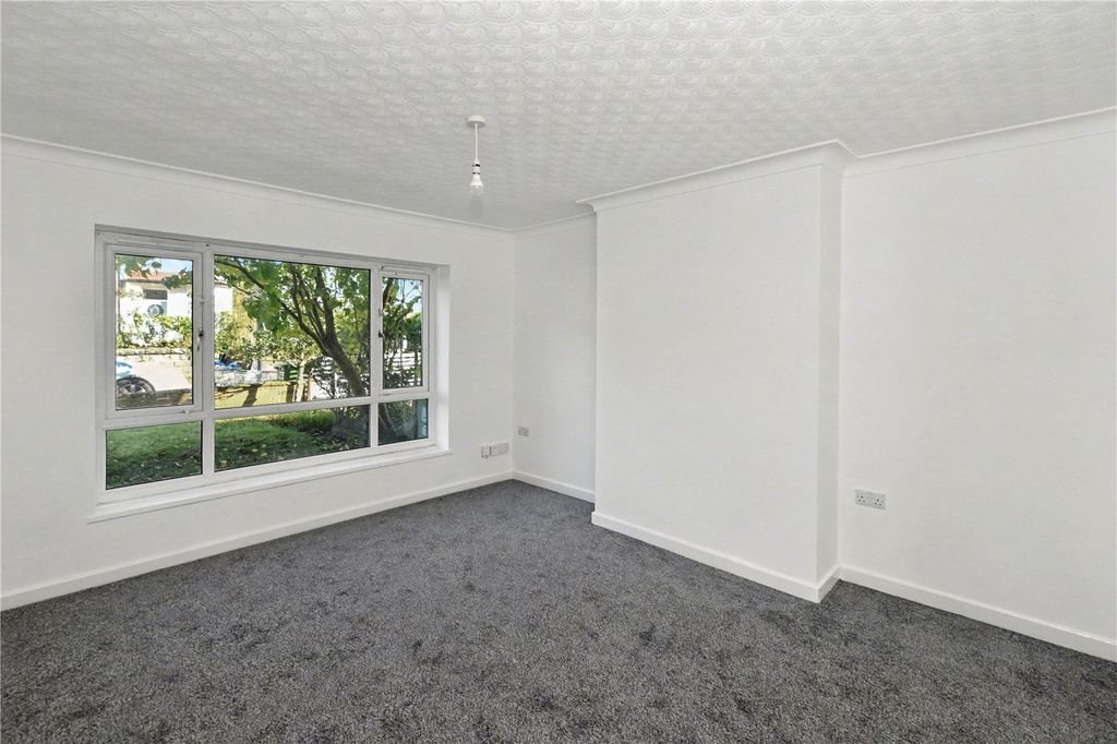 Property photo 2 of 14 Picture No. 09