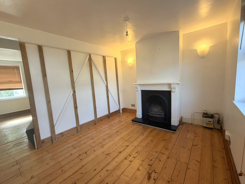 Property photo 2 of 13 Img_1083