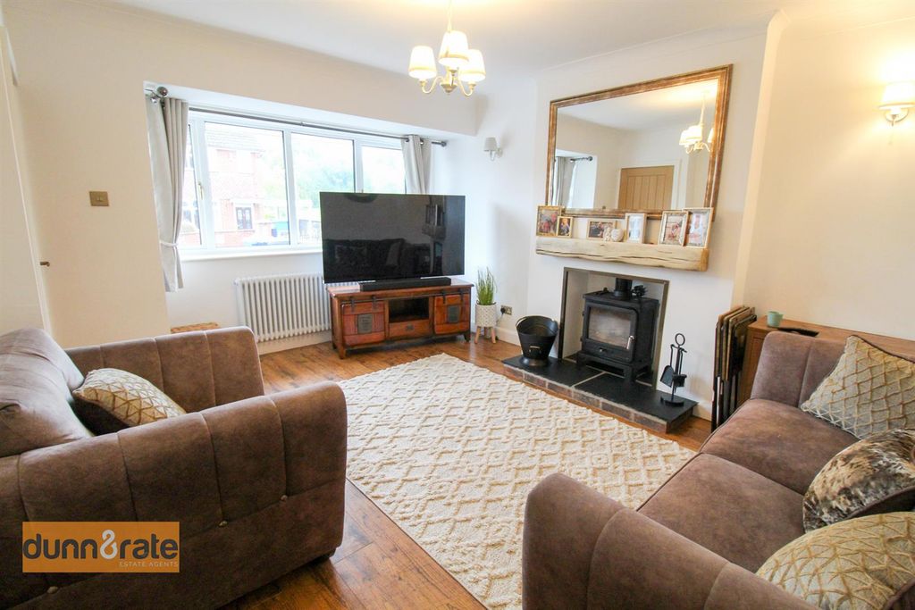 Property photo 2 of 29 Img_1043.Jpg