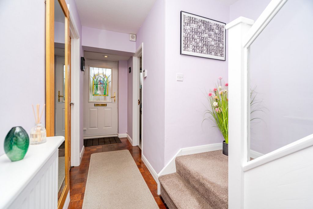 Property photo 2 of 22