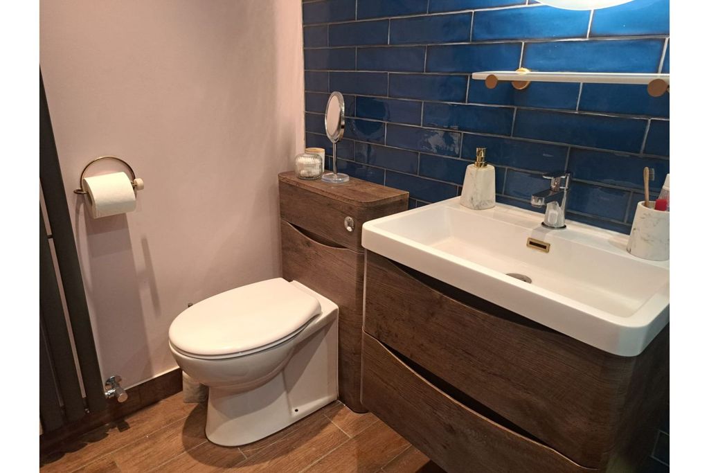 Property photo 2 of 13