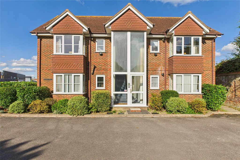 Property photo 3 of 5 Picture No. 19