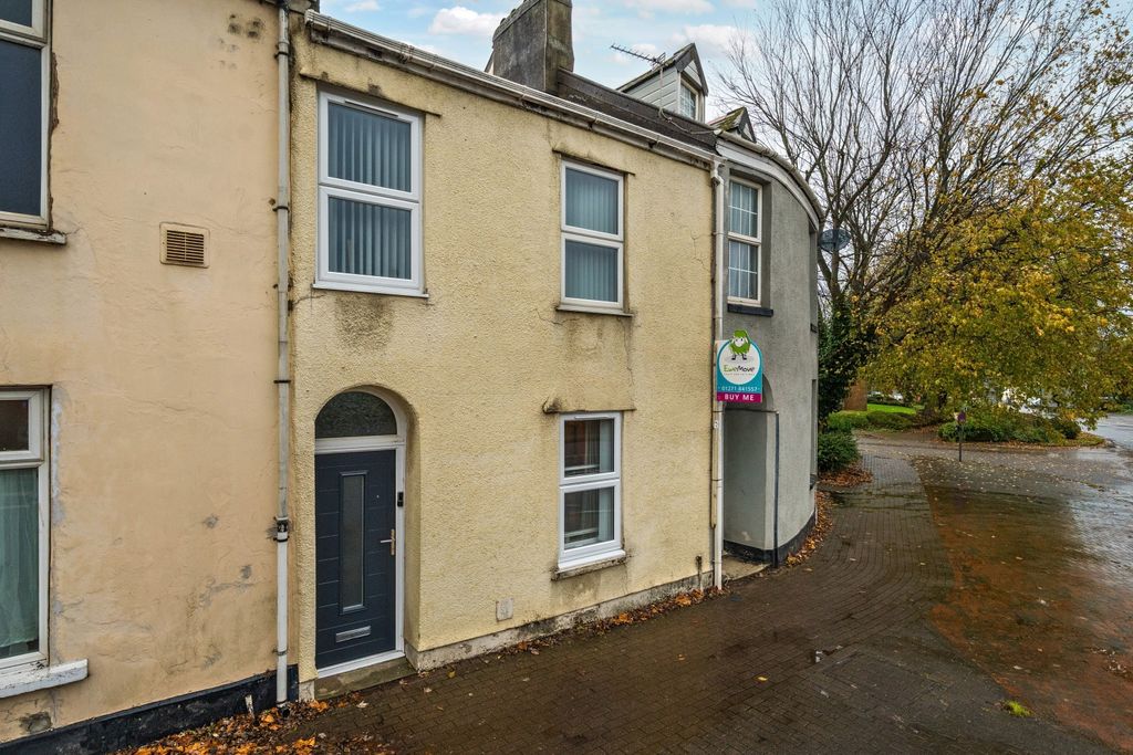 Property photo 2 of 15 1375393-1-690A14F9603B0-Arw