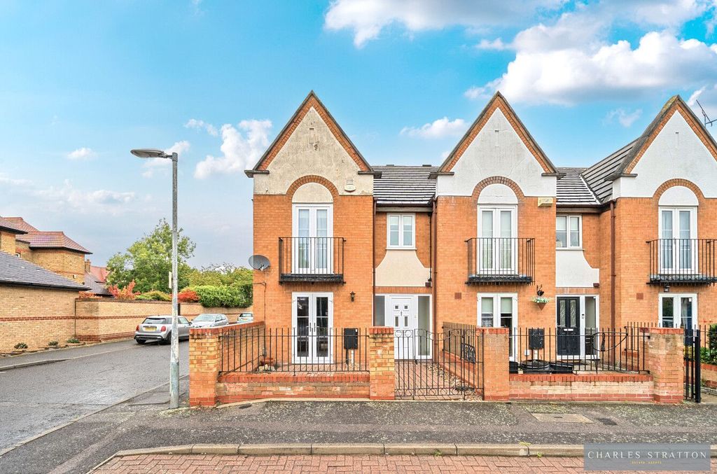 Property photo 1 of 21