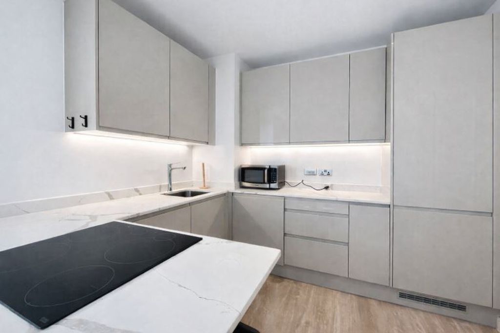 Property photo 2 of 10 Photo 2