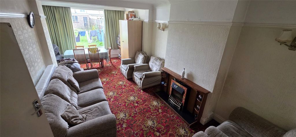 Property photo 1 of 9 Picture No. 05