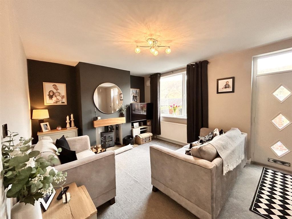 Property photo 2 of 20 Bbea0Bda-3A78-42F8-Ae8A-B96Ca1Fb5991.Jpg