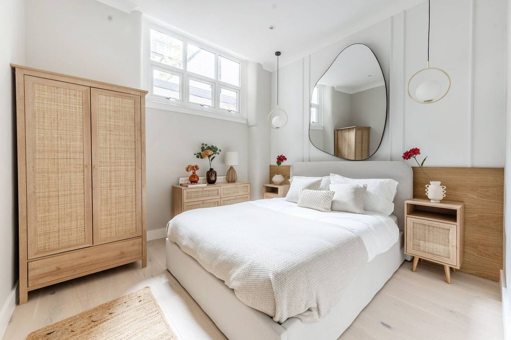 Property photo 3 of 26