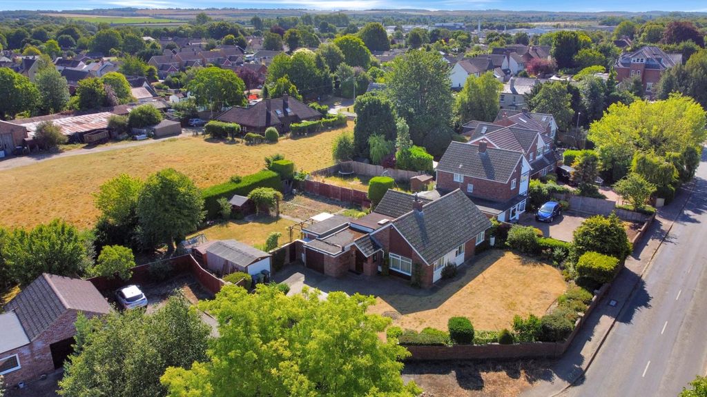 Property photo 2 of 19 Drone (7).Jpg