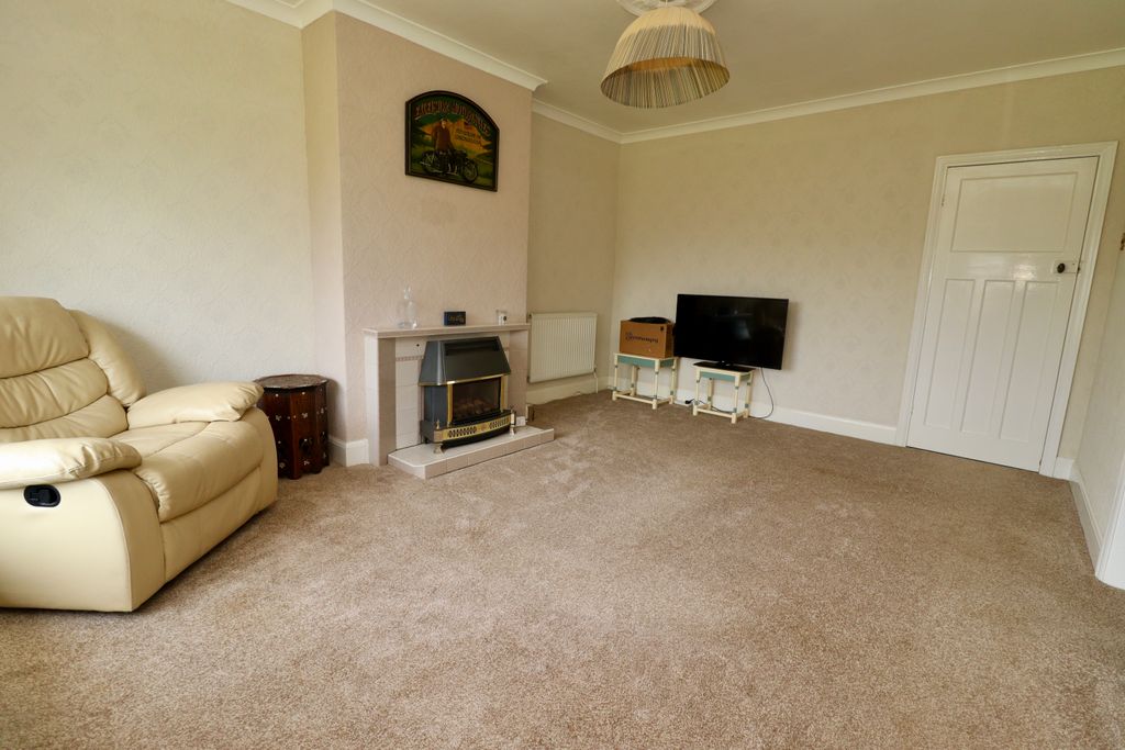 Property photo 3 of 13 Img_8181