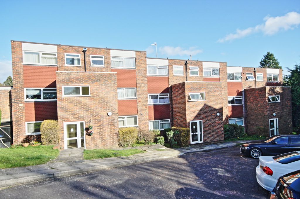 Property photo 1 of 6 Outside