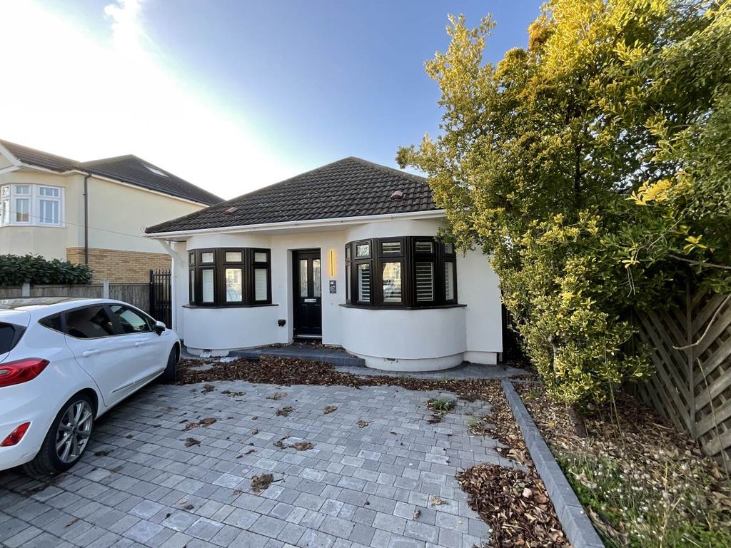 Property photo 1 of 12 Img_6244 67 Southdown Front Of House