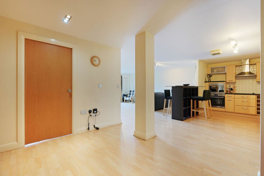 Property photo 1 of 16 Kitchen