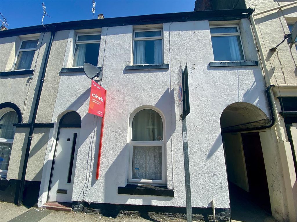 Property photo 1 of 9