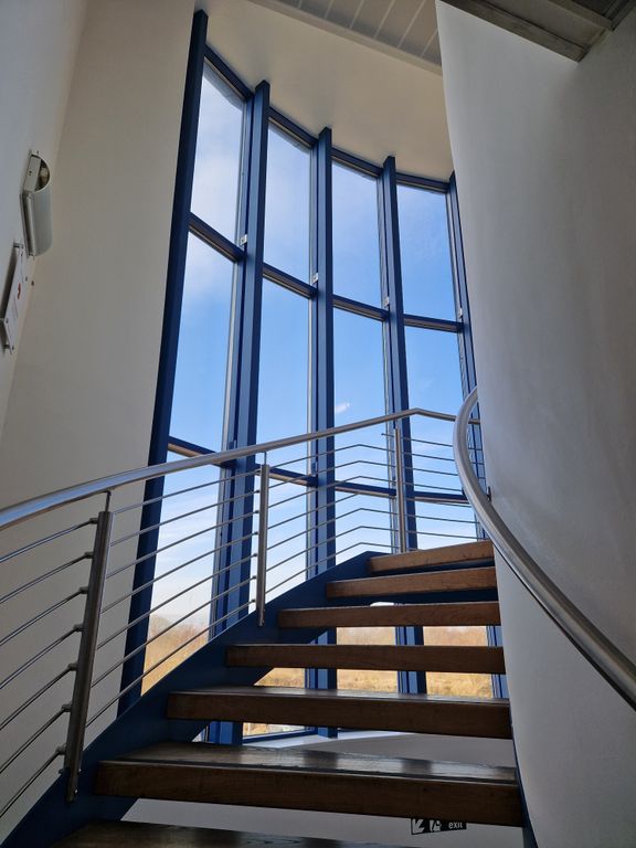 Property photo 2 of 11 Stairwell
