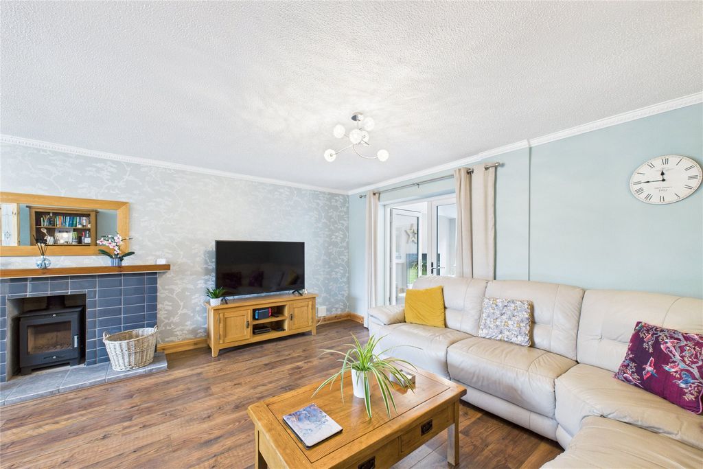 Property photo 2 of 13 Picture No. 61