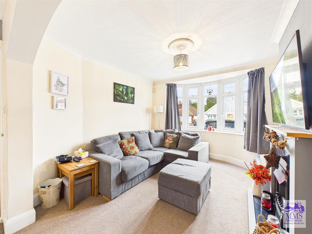 Property photo 3 of 24 Cam04098G0-Pr0146-Still008.Jpg