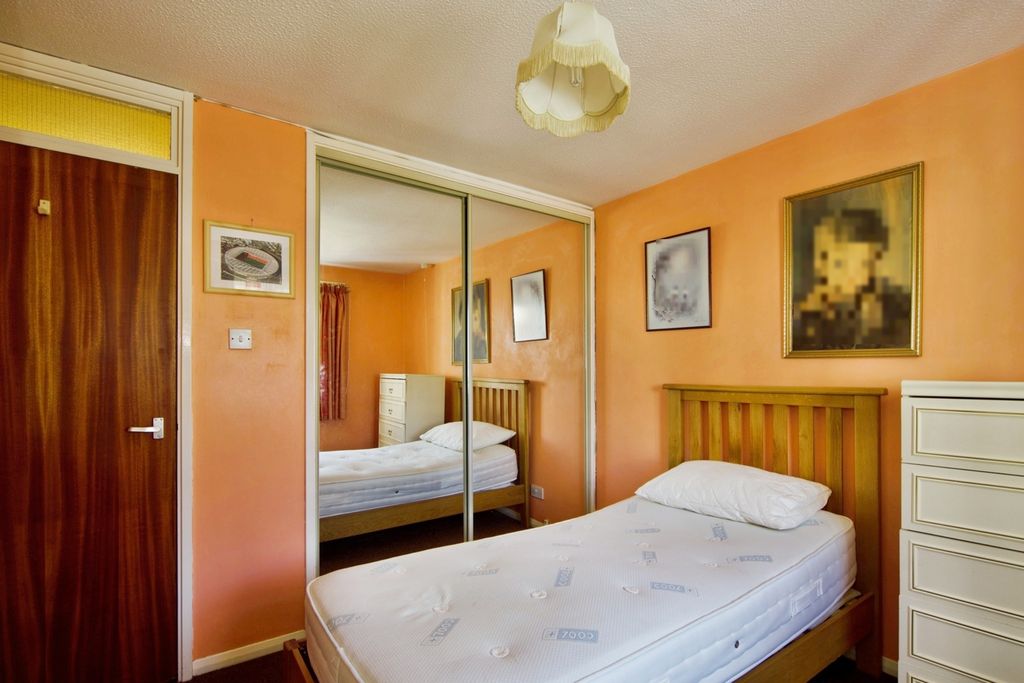Property photo 3 of 19 Pbox-Img.Jpg