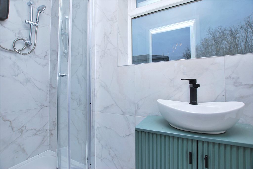 Property photo 2 of 5 Picture No. 04