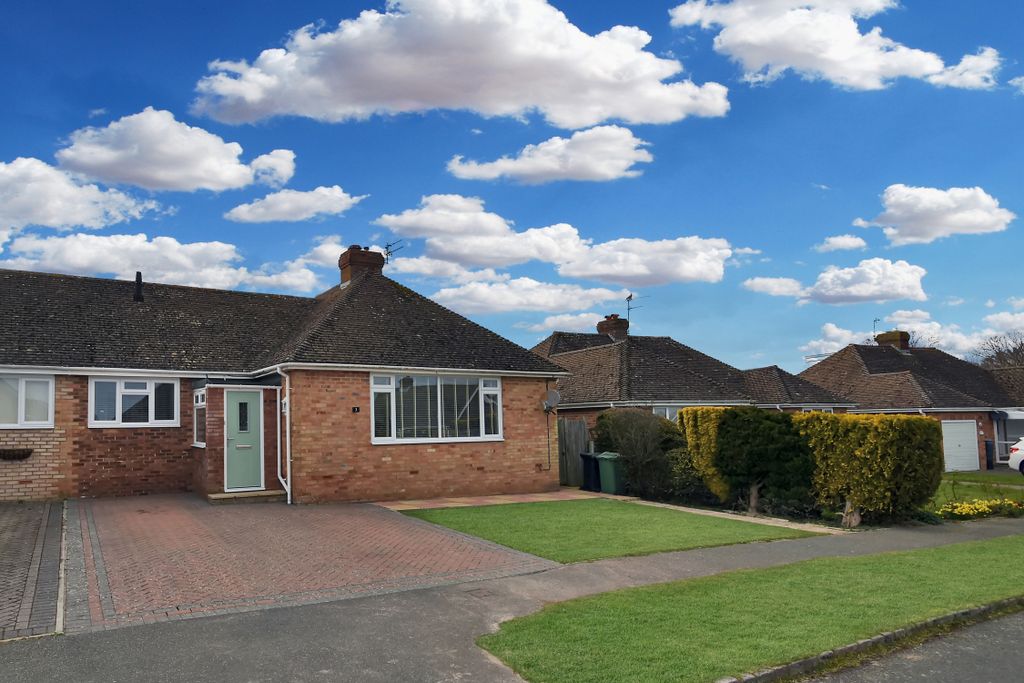 Property photo 2 of 16 3Themartlets