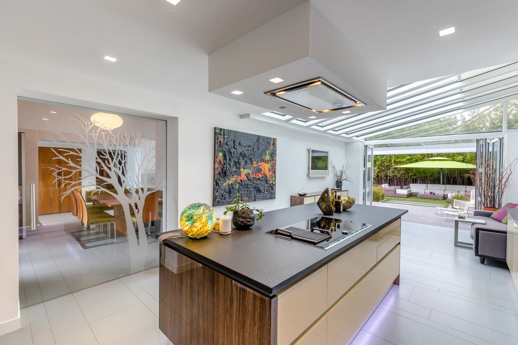 Property photo 3 of 50