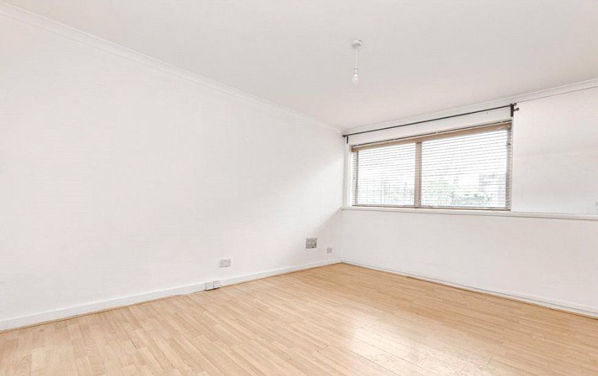 Property photo 3 of 7 Picture No. 01