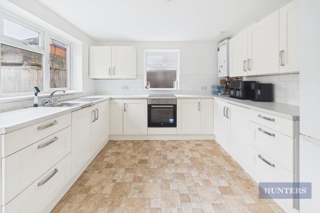 Property photo 2 of 13 Cam05152G0-Pr0393-Still025.Jpg