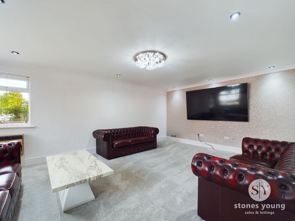 Property photo 2 of 24