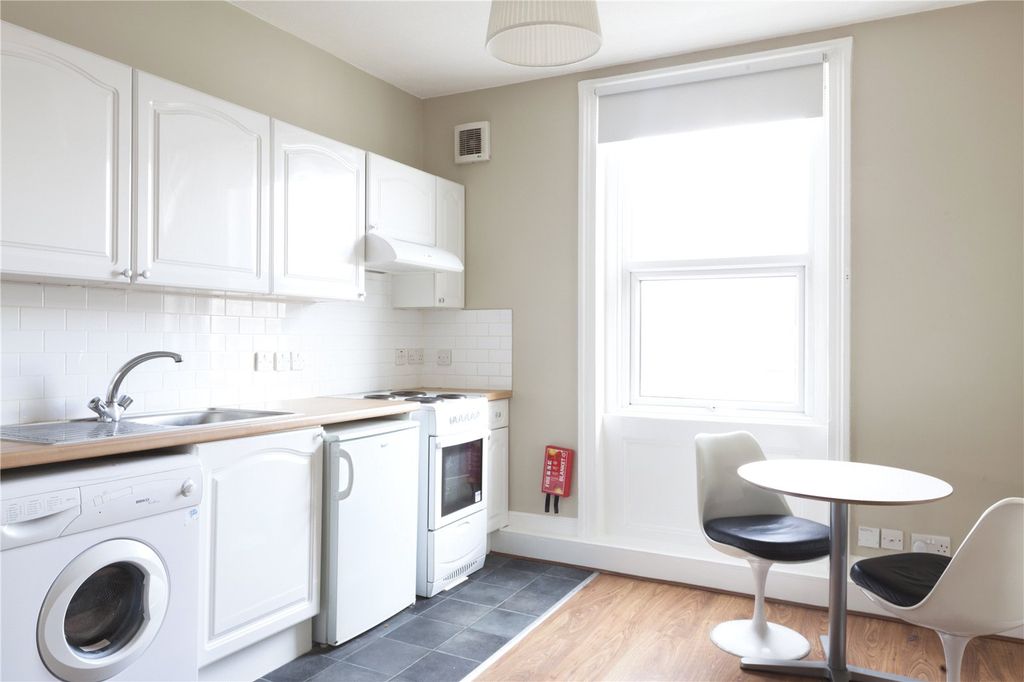 Property photo 2 of 4 Picture No. 02