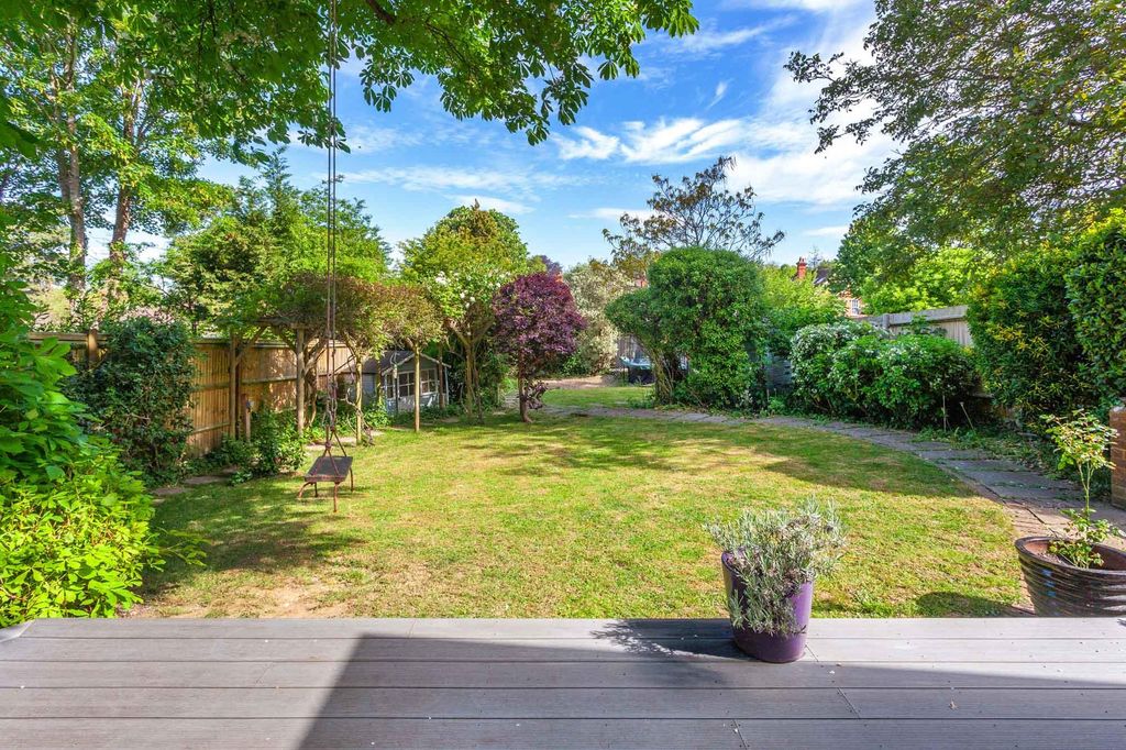 Property photo 3 of 28 Image
