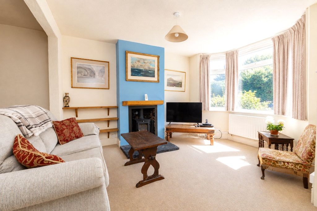 Property photo 3 of 19 Picture No. 01