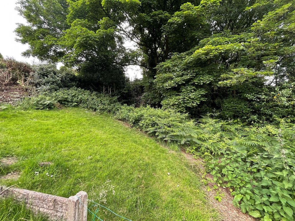 Property photo 2 of 8 Plot