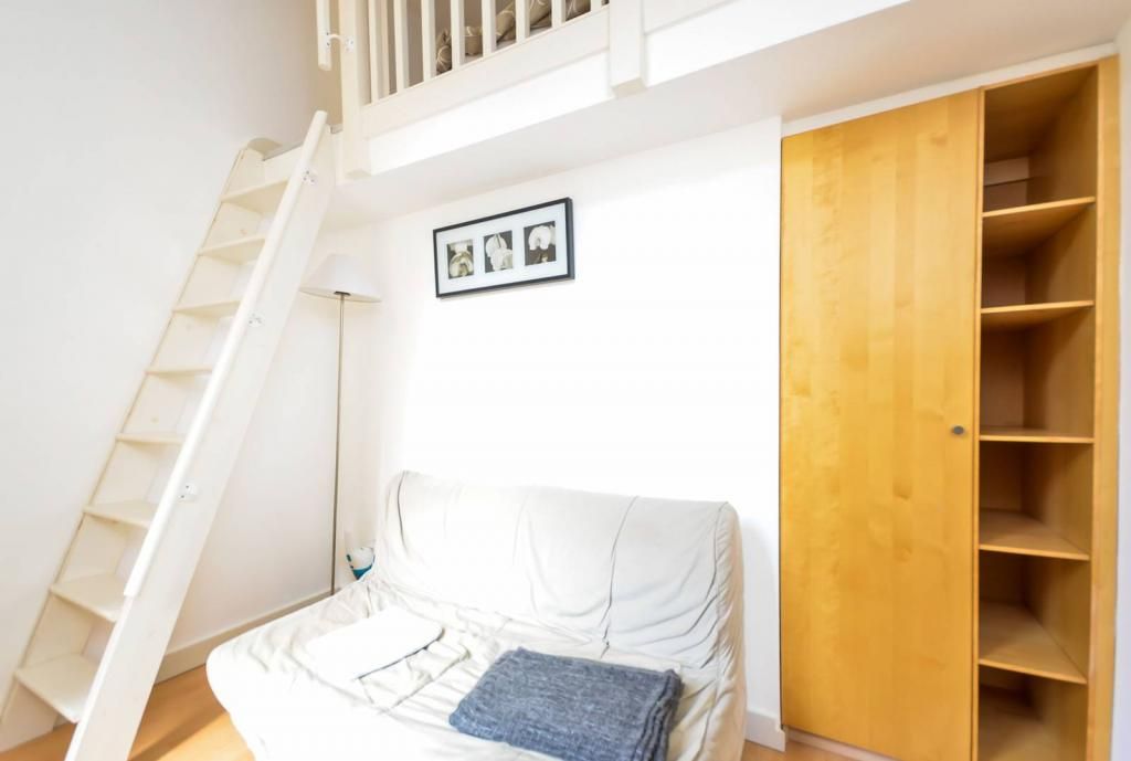 Property photo 1 of 6 Studio To Rent