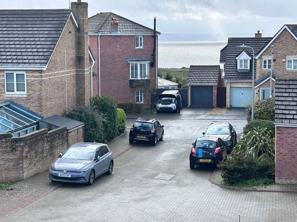 Property photo 3 of 21