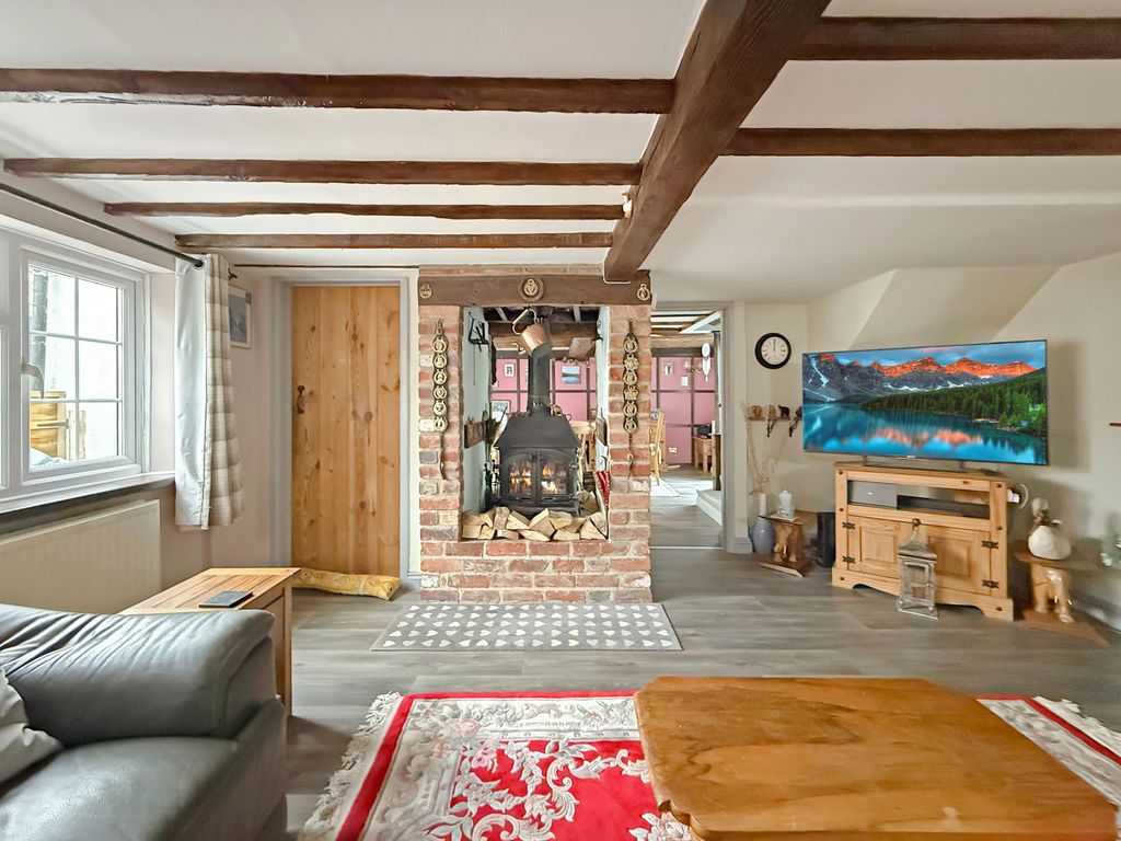 Property photo 2 of 29