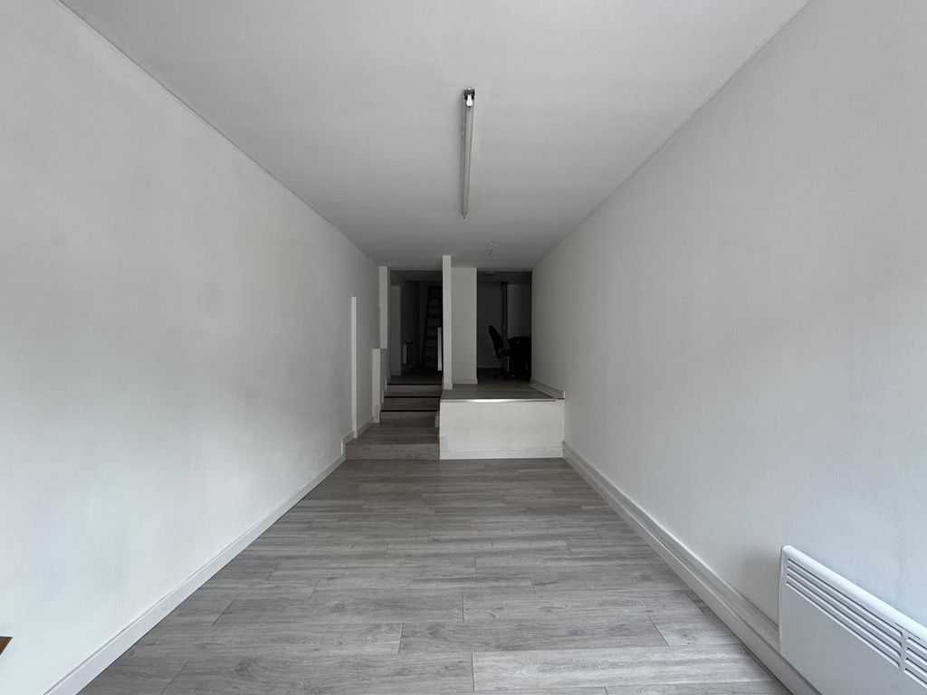 Property photo 1 of 4