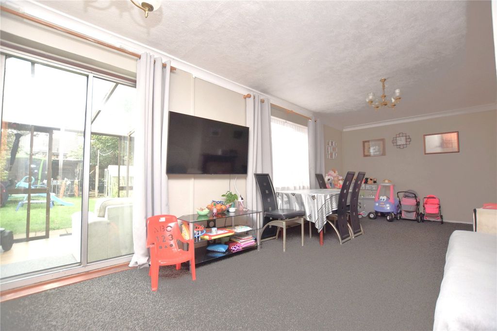 Property photo 2 of 10 Picture No. 13