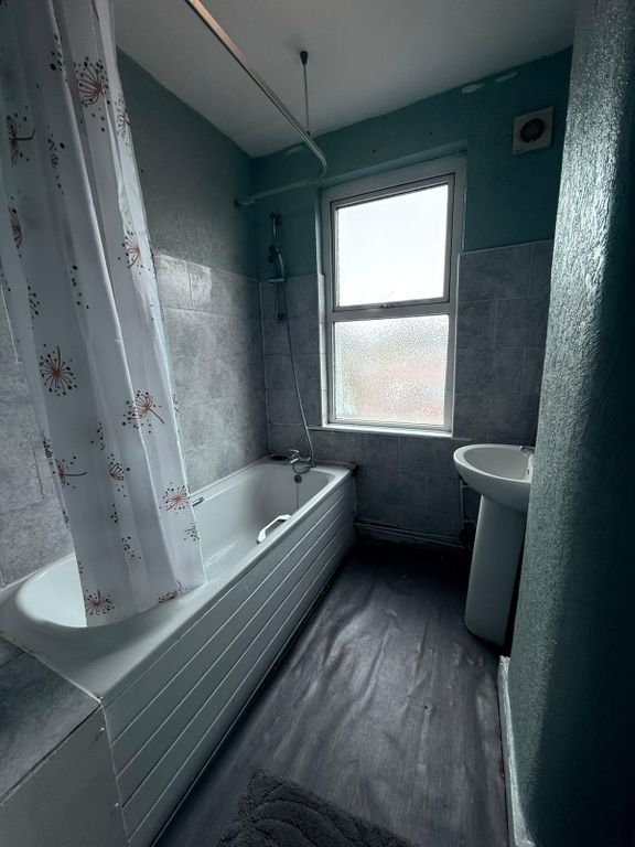 Property photo 2 of 14 Gallery