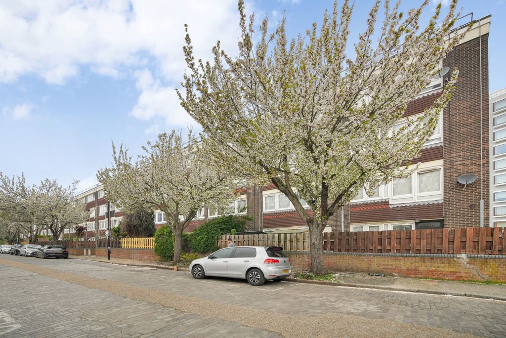 Property photo 1 of 12 Picture No. 24