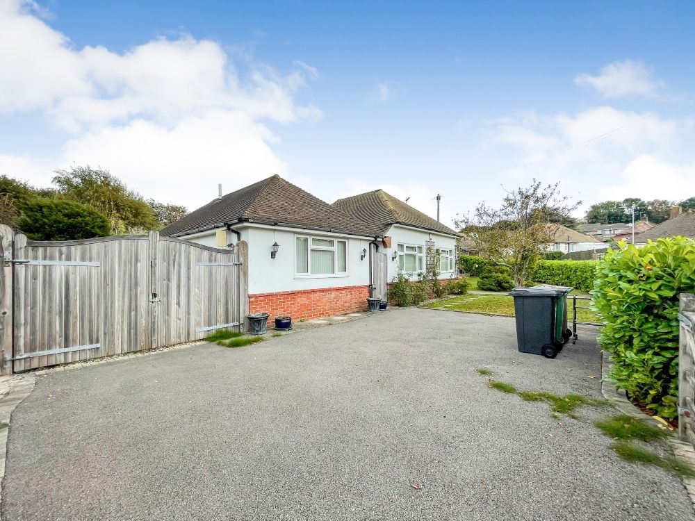 Property photo 2 of 26