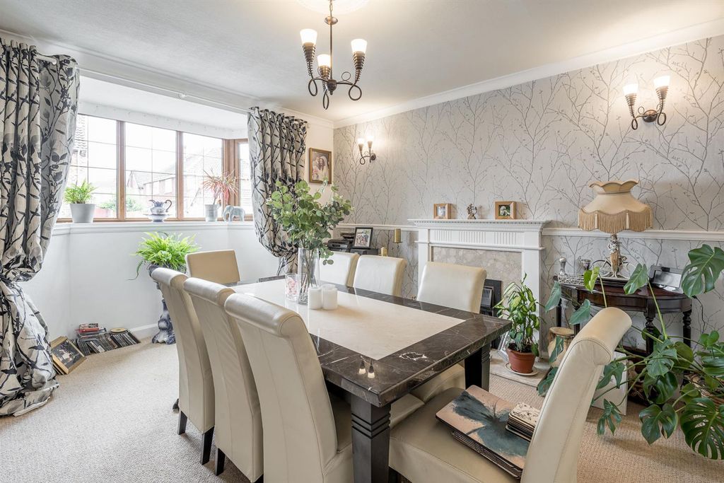 Property photo 3 of 22