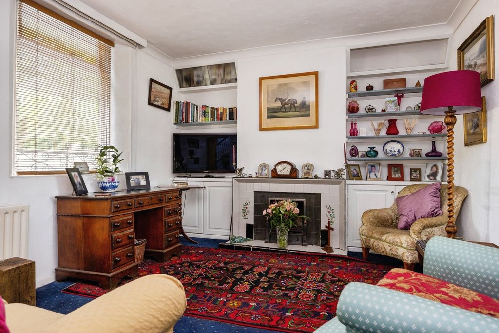 Property photo 3 of 20 Pbox-Img.Jpg